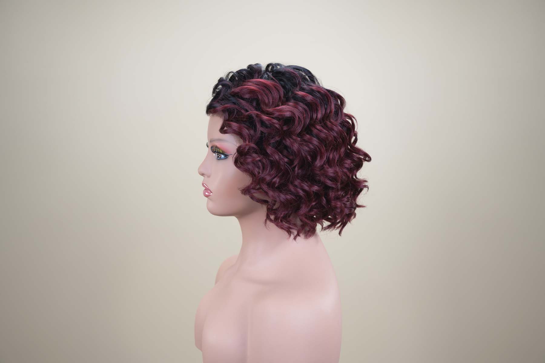 LACE WIG MAJESTY 06_T1B-BG_DSC07504
